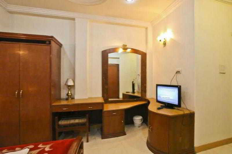 Mandakini Kanpur Exterior photo